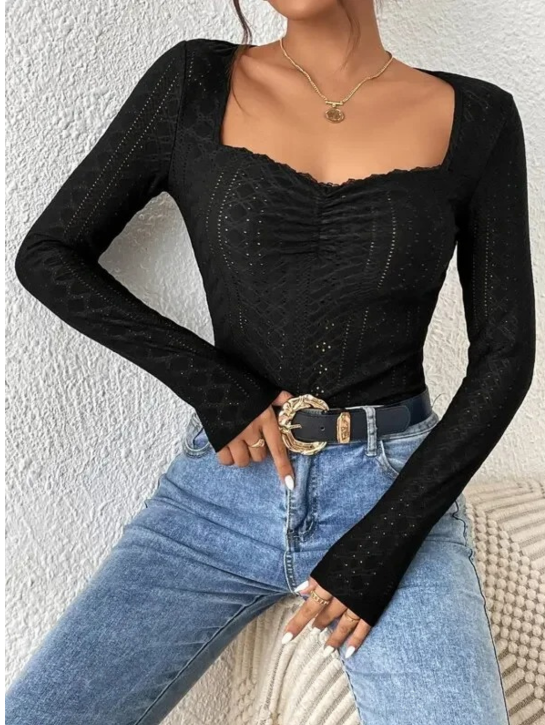 Yara | Fashionable Embroidered Long-Sleeved Top
