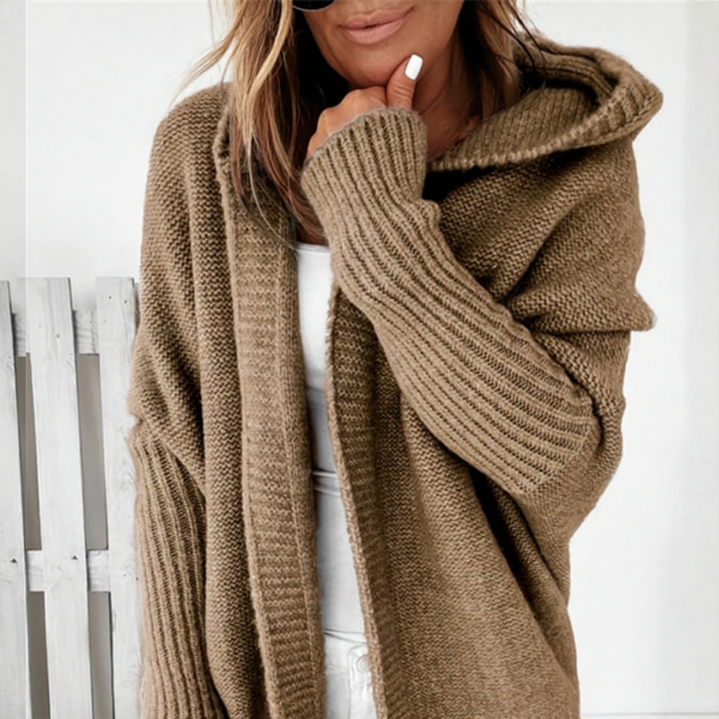 Mid-length coat with plain seams - Sasha