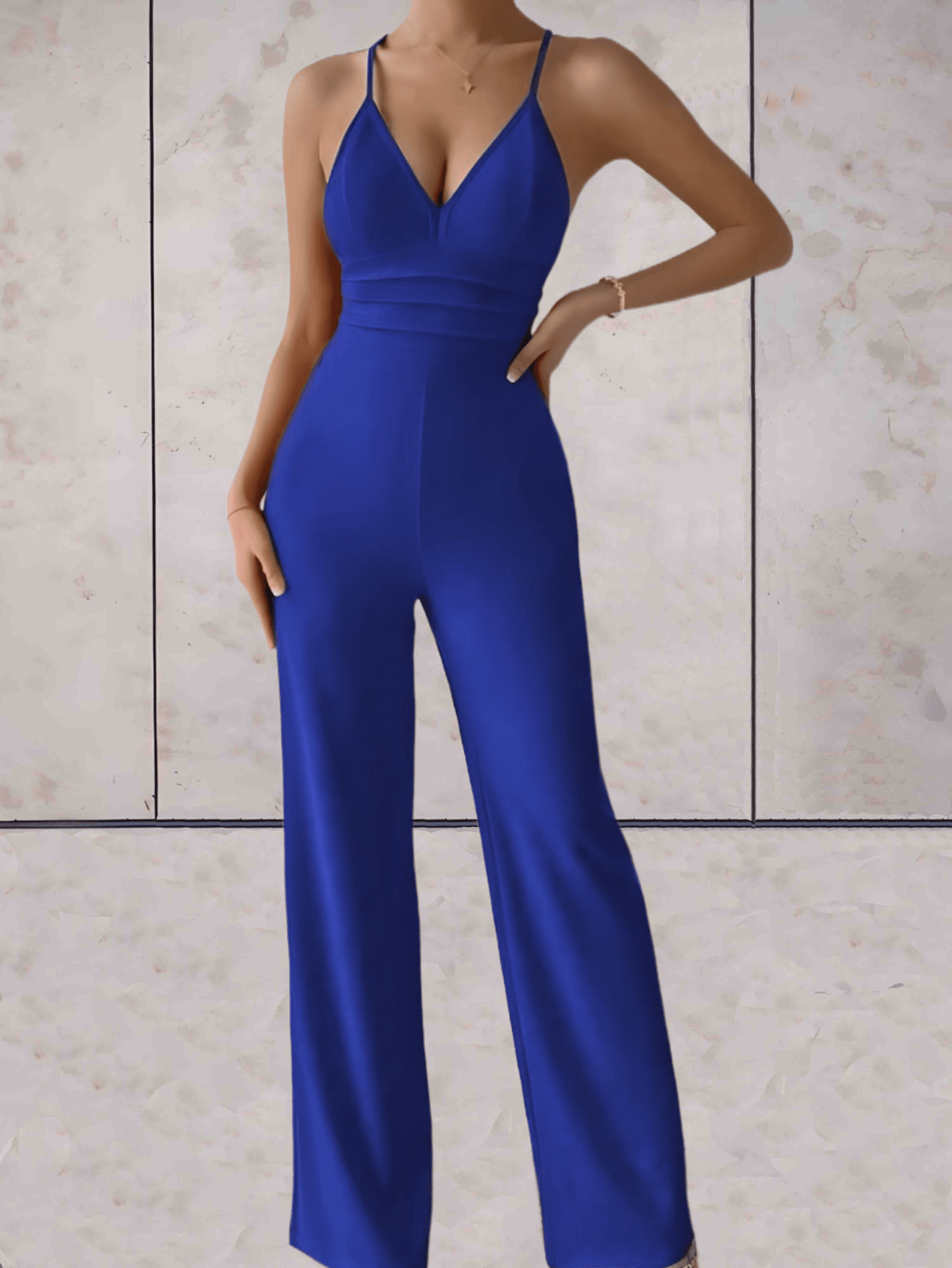 Camille - Elegant and chic V-neck sleeveless jumpsuit with bare back and wide legs