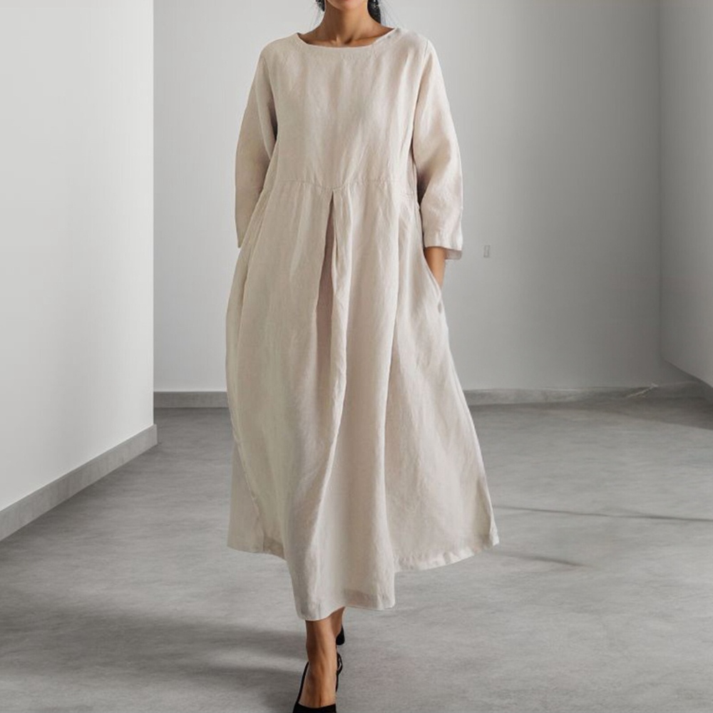 Comfortable loose-fitting women's dress