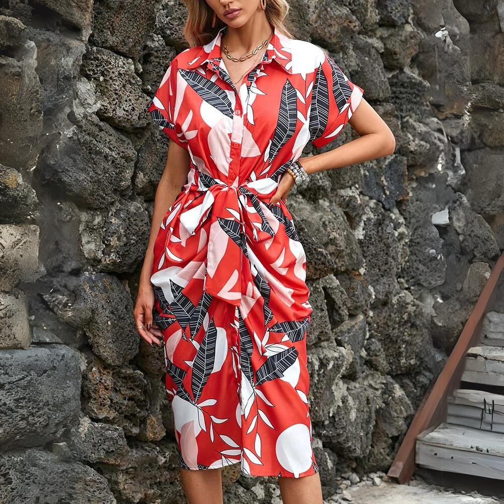 Mira - Chic Dress with Short Sleeves