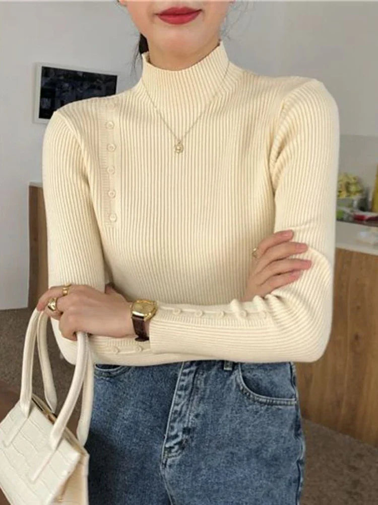Connie - Knitted sweater with turtleneck and slim fit for women