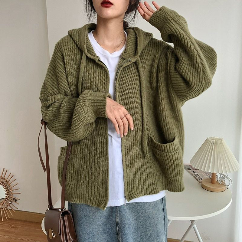 Ditte - Knitted sweater with hood and zipper for women