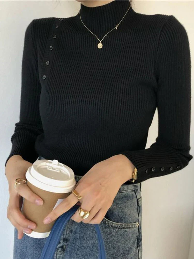 Connie - Knitted sweater with turtleneck and slim fit for women