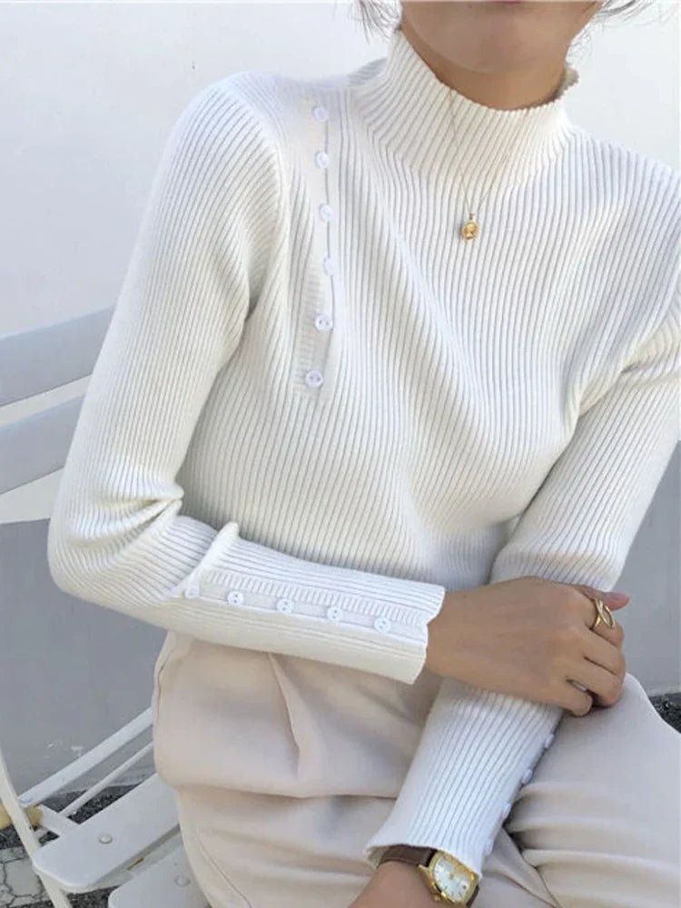 Connie - Knitted sweater with turtleneck and slim fit for women