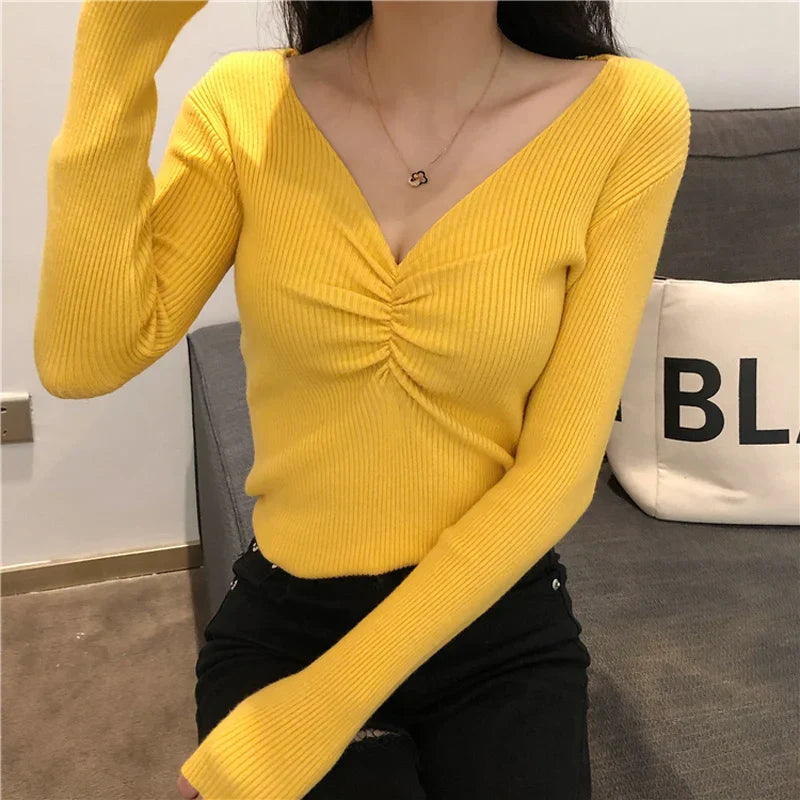 Melina - Sexy knitted sweater with V-neck for women