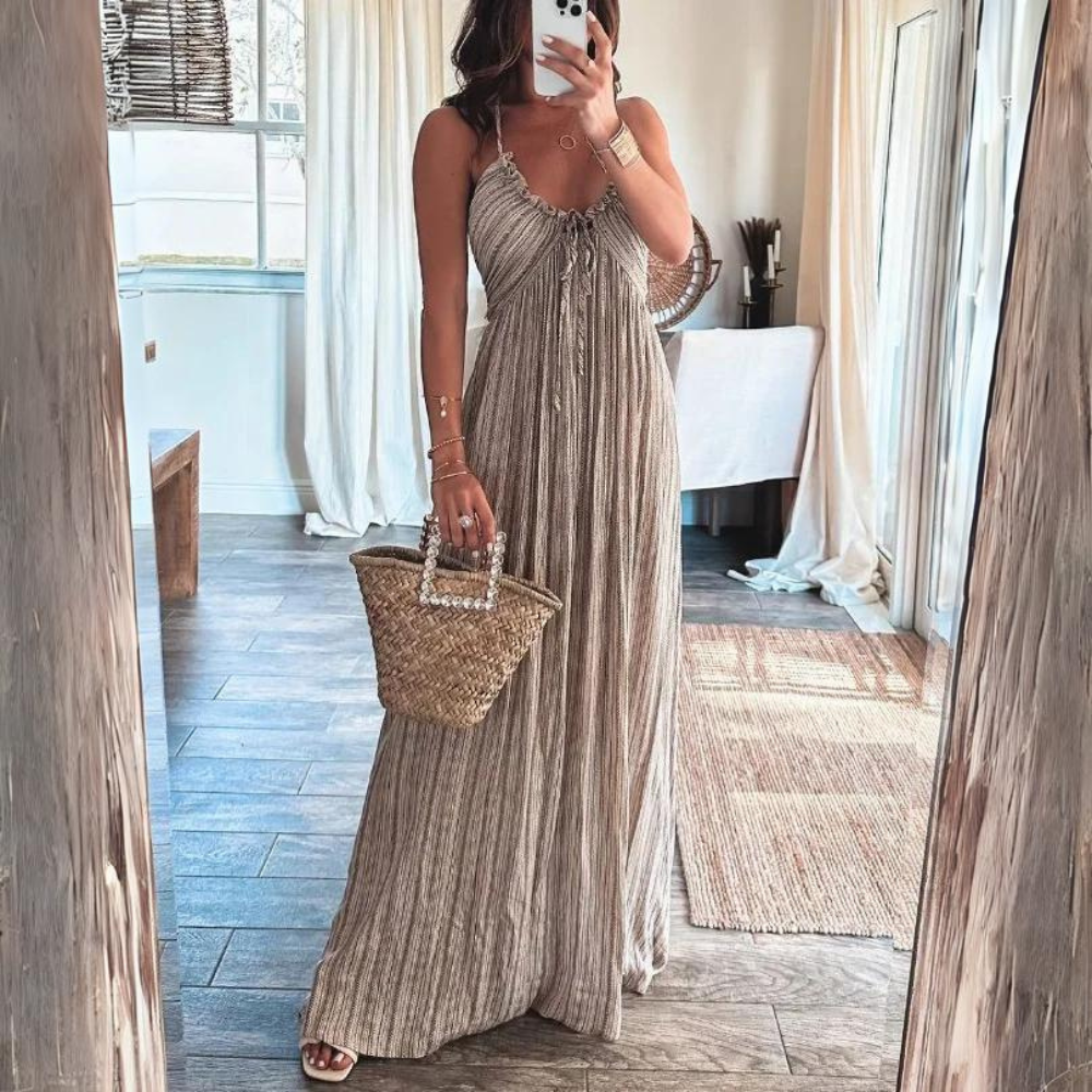 Aurelia - Elegant Backless Dress