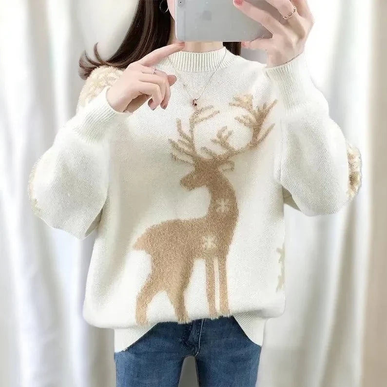 Isabell - Warm knitted sweater with round neckline and deer and snowflake print for women