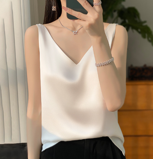 Brisa - Sleeveless Top For Women - Classic & Chic