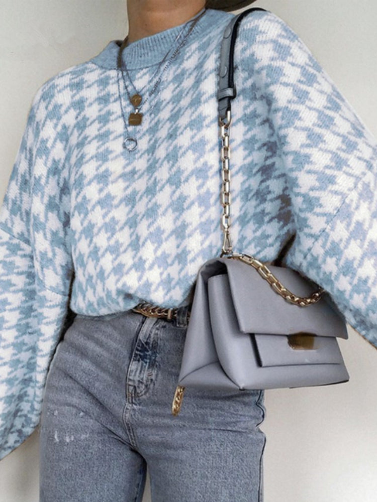 Léna - Blue/white check sweater for a classic look