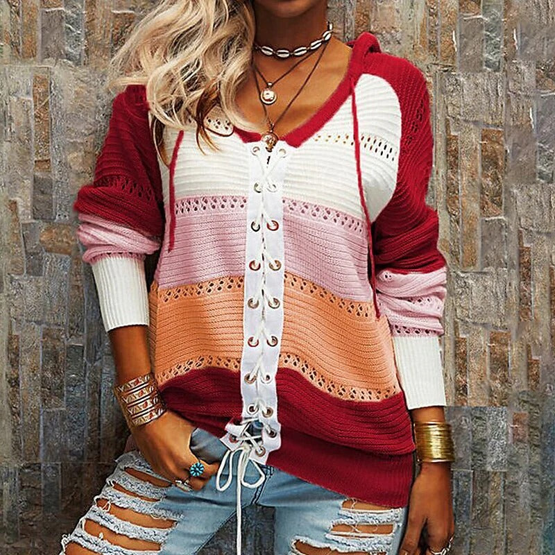 Women's sweater with hood and lace