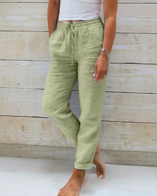 Fashionable pants for women