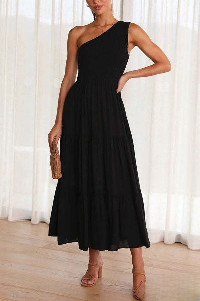 Alivia - Asymmetrical off-the-shoulder midi dress with pockets