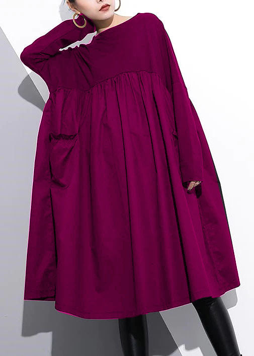 Fionna - Cotton dresses with pointed necklines.