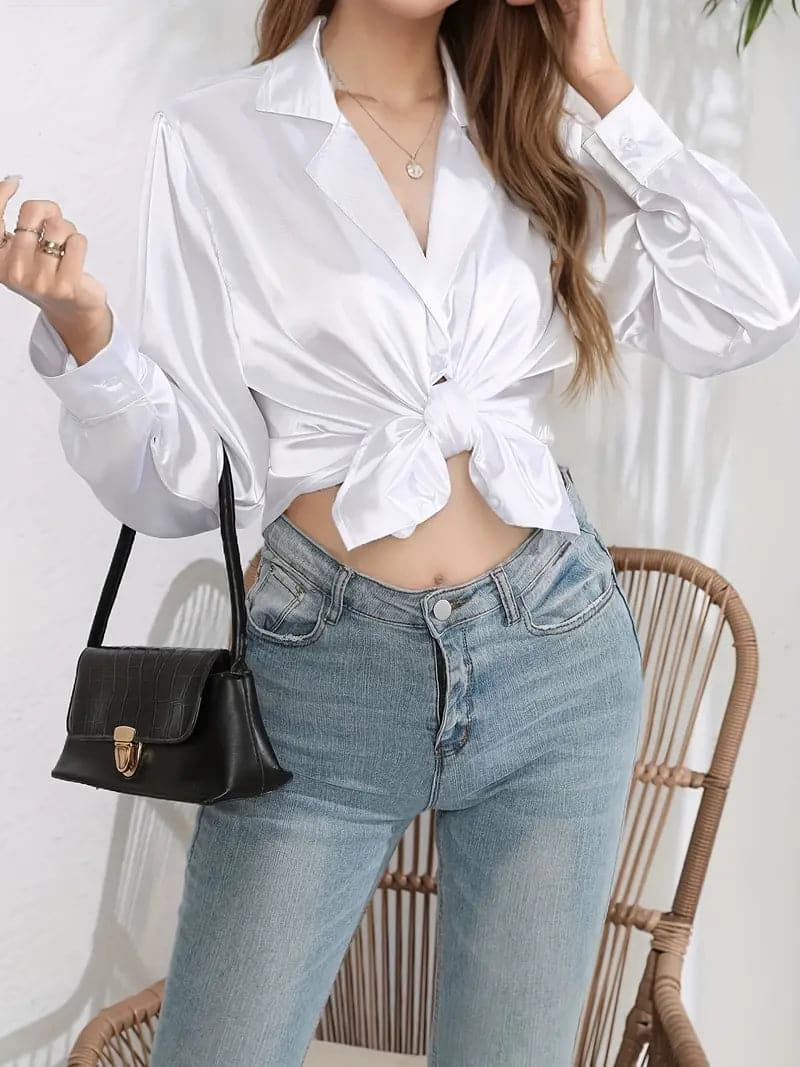 Shortened women's blouse