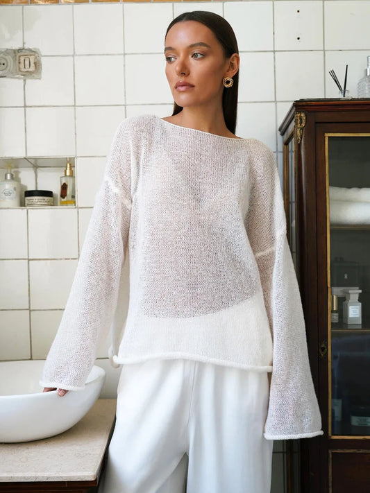 Long-sleeved women's knitted top