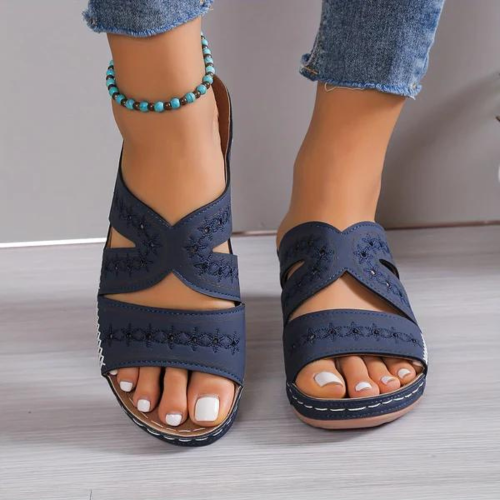 Benthe - Orthopaedic Sandals