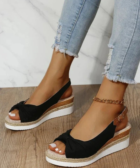 | Elegant and refined generic heels