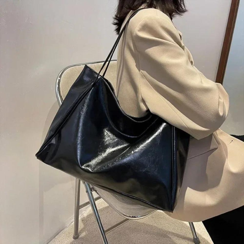 Ronja - Elegant Leather Bag