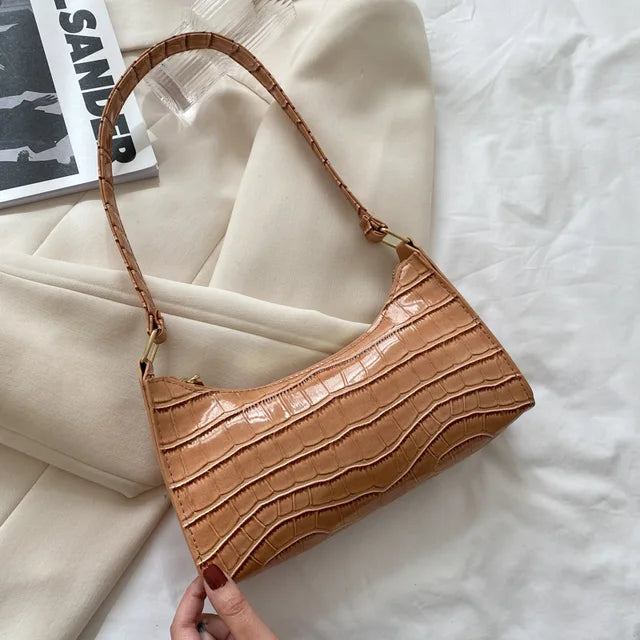 Mallie - Ladies shoulder bag in retro leather