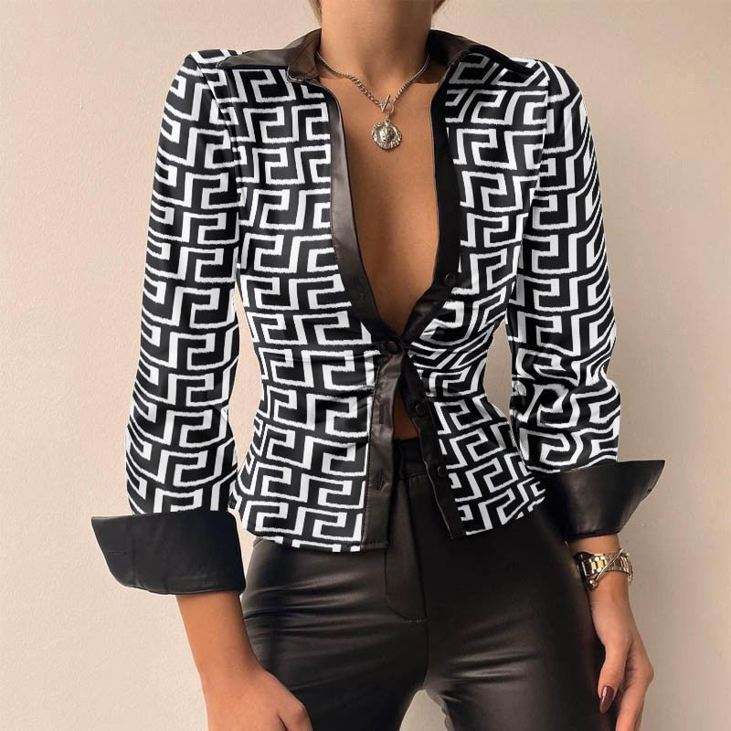 Long-sleeved women's top
