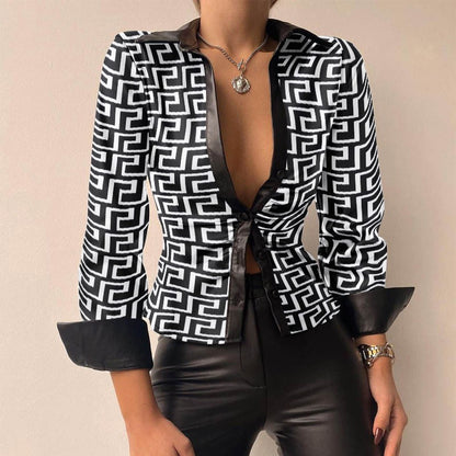 Long-sleeved women's top