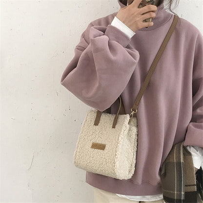 Teddy Shoulder Bag | Perfect for accompanying your Teddy Coat