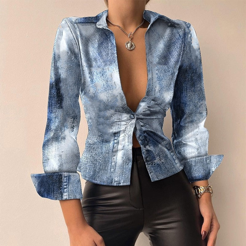 Long-sleeved women's top