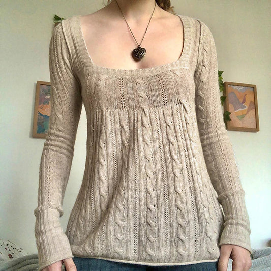 Charming women's knitted top