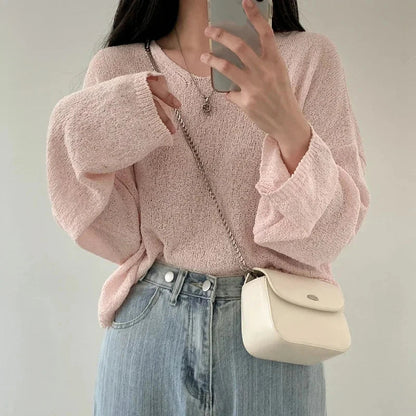Long-sleeved, loose top for women