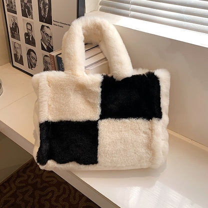 Vardi Dante™ Pipa Plush Handbag | A comfortable & winter ladies bag