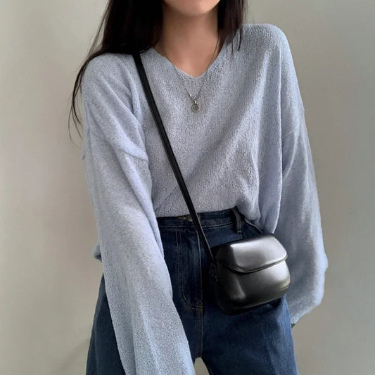 Long-sleeved, loose top for women