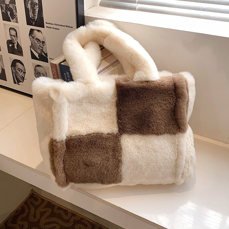 Vardi Dante™ Pipa Plush Handbag | A comfortable & winter ladies bag