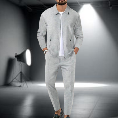 Classic sporty 2-piece training set with long-sleeved jacket and jogging bottoms