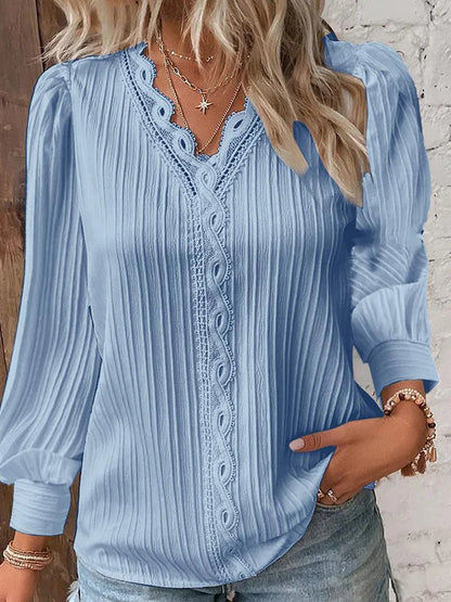 Chic blouse for women