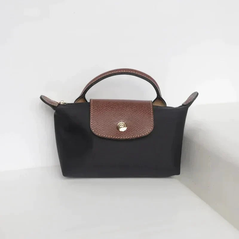 Belle - elegant handbag in lychee leather