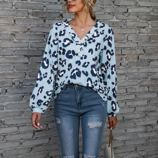 Juliet | Chic Leopard Print V-Neck Long-Sleeve Blouse
