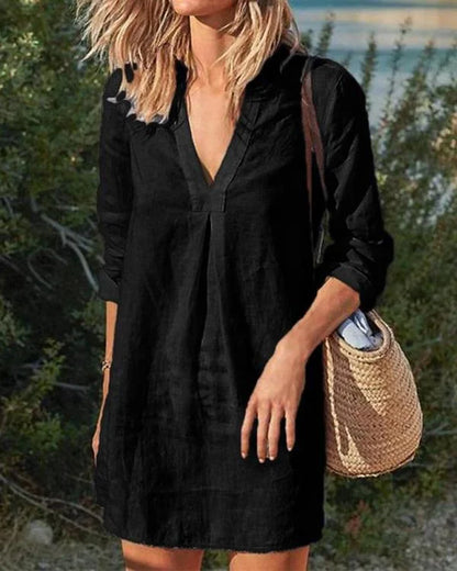 Gienne - Vintage-style casual dresses with v-neckline
