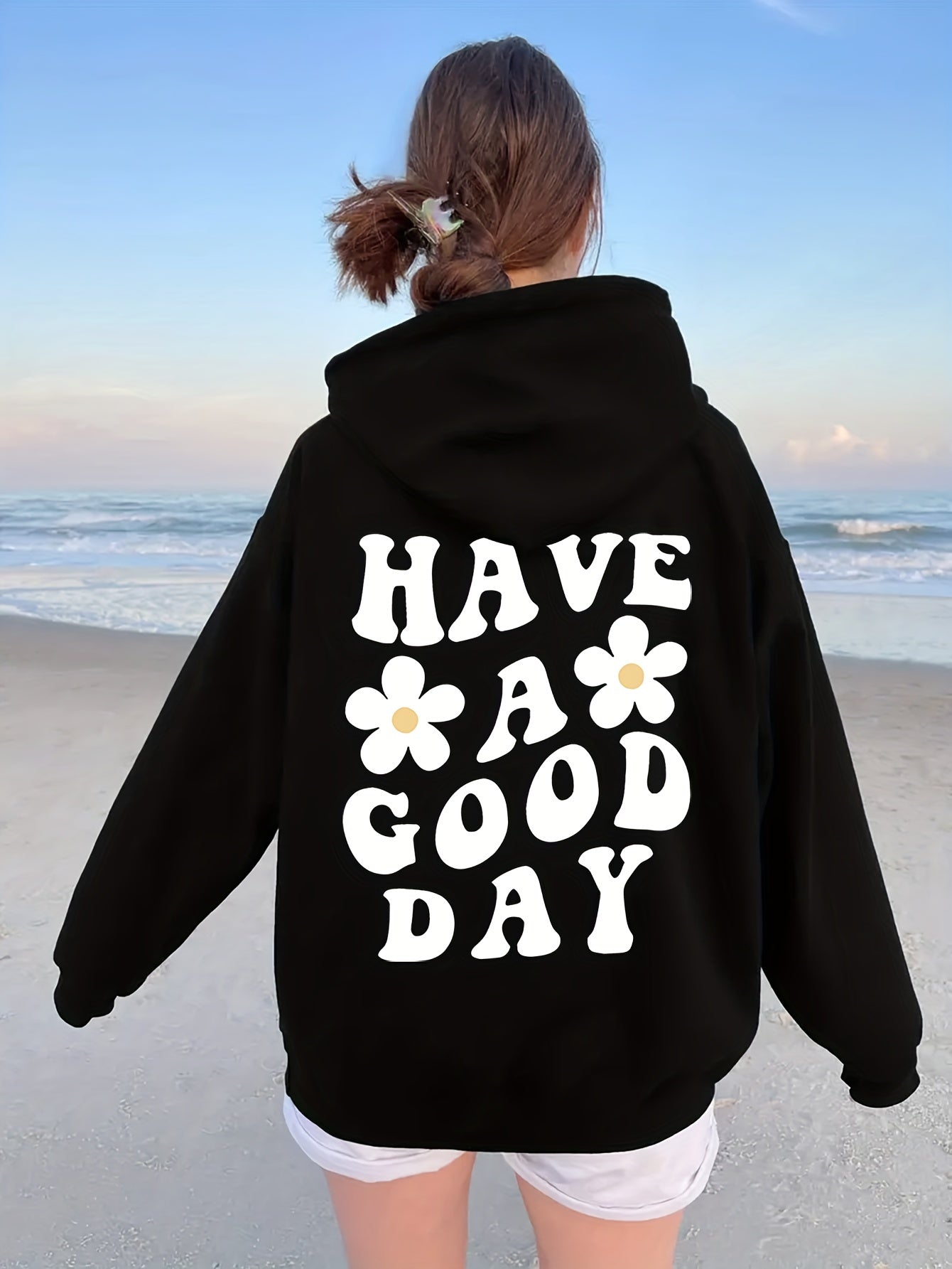 Emma | Casual oversized hoodie with "Have A Good Day" print and bag perfect for fall/winter