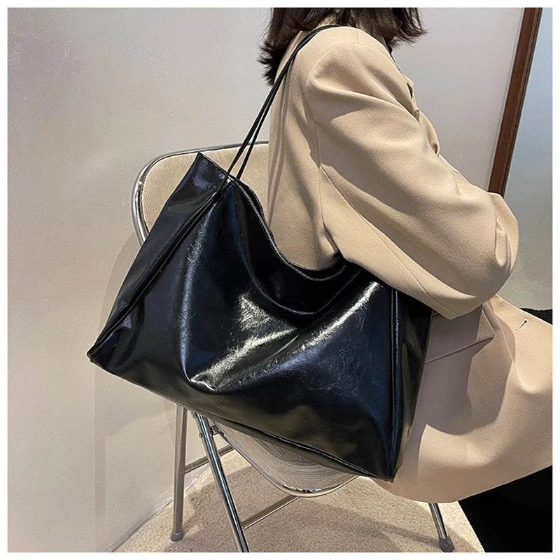 Large elegant handbag - Emory-Elly Rose