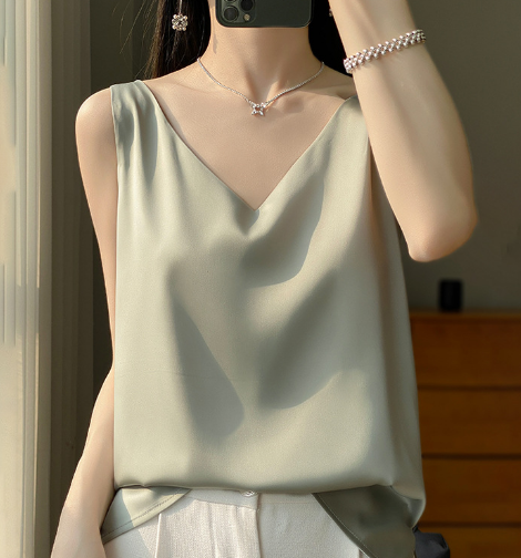 Brisa - Sleeveless Top For Women - Classic & Chic