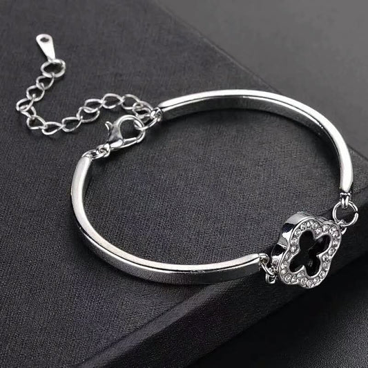 DanglyBracelet™: Bracelet For Ladies