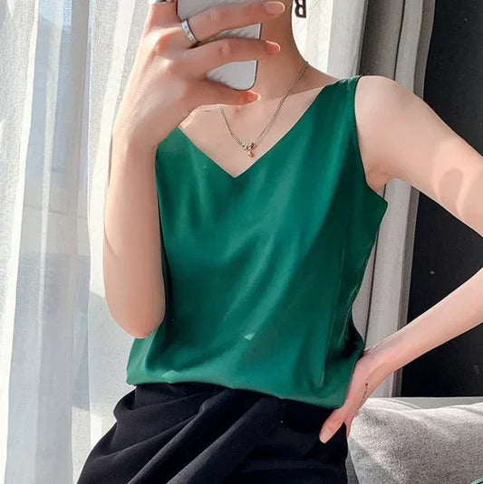 Nora - Silky, elegant and airy top for women